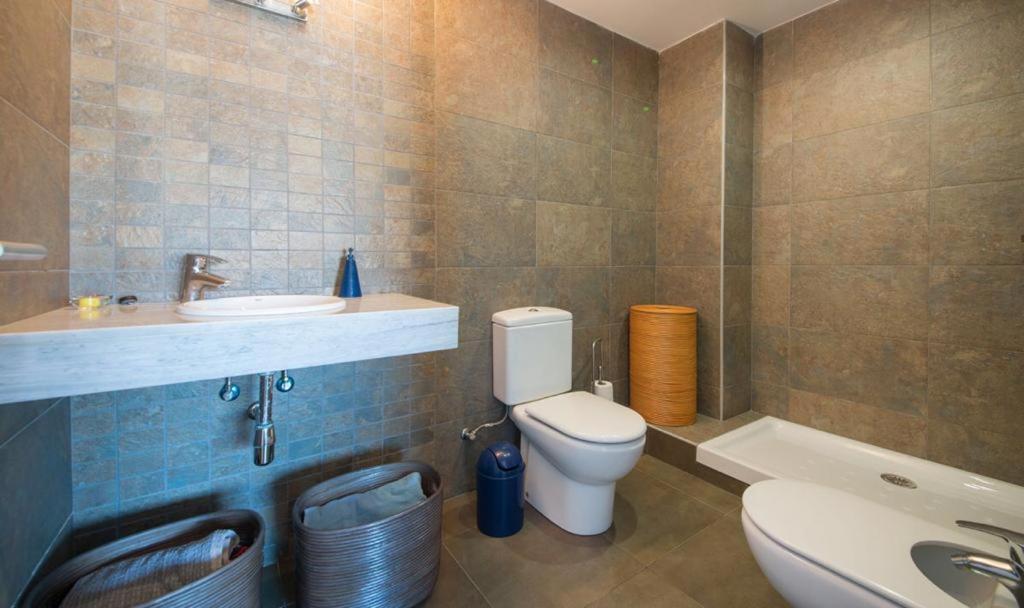 Magnificent Apartment Close To The Beach Sant Adrià de Besòs Kültér fotó
