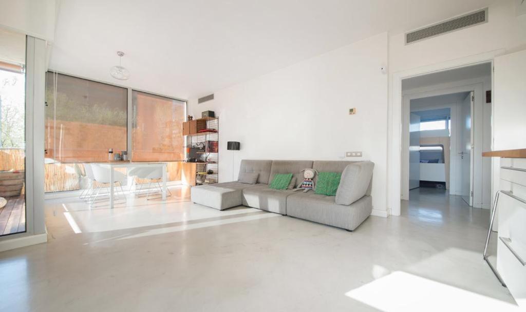 Magnificent Apartment Close To The Beach Sant Adrià de Besòs Kültér fotó